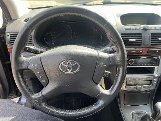 Toyota Avensis Wagon 2.0 VVTi Linea Sol picture 18