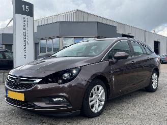 Schadeauto Opel Astra Sports Tourer 1.6 CDTI Online Edition 2017/5