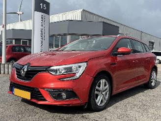 skadebil auto Renault Mégane Estate 1.3 TCe Limited AUTOMAAT 2019/4