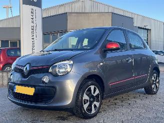 damaged passenger cars Renault Twingo 1.0 SCe Collection 2019/2