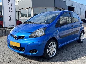 skadebil auto Toyota Aygo 1.0-12V Access 2010/5