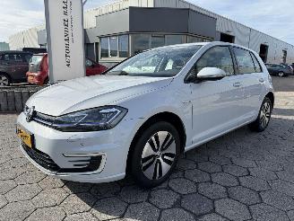 Vaurioauto  passenger cars Volkswagen e-Golf 100 kw 2019/1