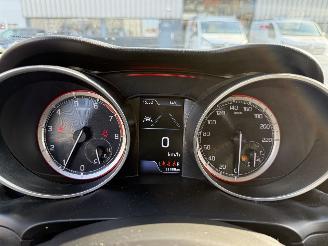 Suzuki Swift 1.2 Style Smart Hybrid picture 14