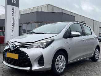 skadebil auto Toyota Yaris 1.5 Hybrid Lease 2015/7