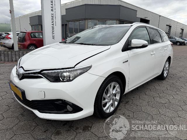 Toyota Auris Touring Sports