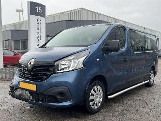 skadebil auto Renault Trafic Passenger 1.6 dCi Grand Authentique Energy 2018/2