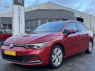 Vaurioauto  passenger cars Volkswagen Golf Variant 1.5 eTSI Style AUTOMAAT 2021/4