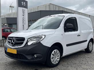 krockskadad bil bedrijf Mercedes Citan 108 CDI BlueEFFICIENCY 2018/10