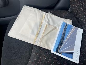 Peugeot 107 1.0-12V Urban Move picture 19