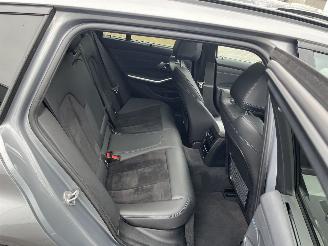 BMW 3-serie 330e M  xDrive picture 13