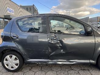 Toyota Aygo 1.0-12V Comfort picture 8