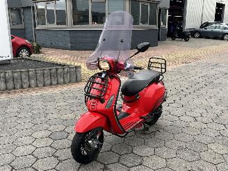 Vespa  Sprint picture 2