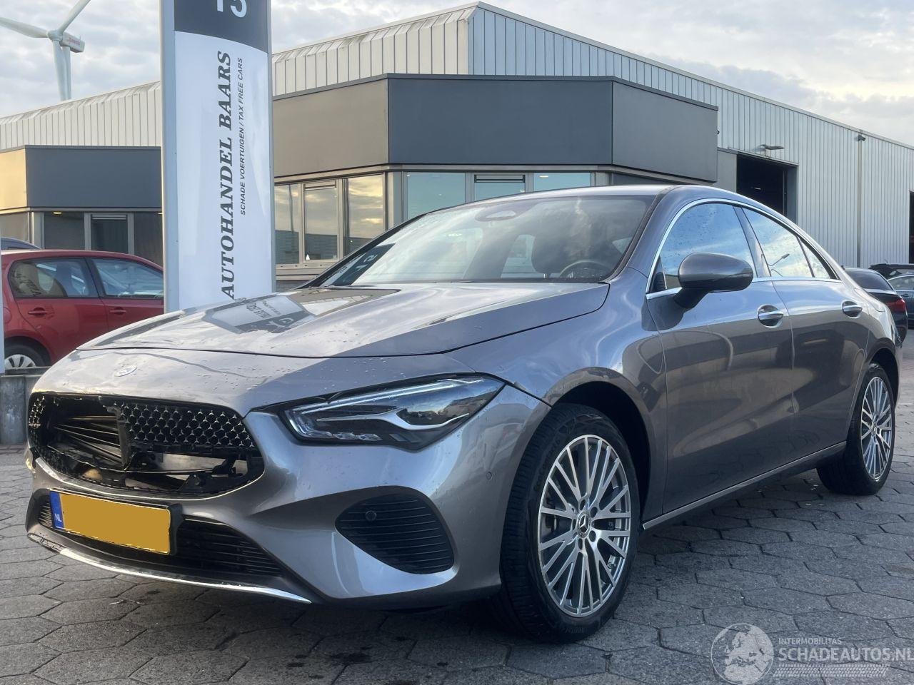 Mercedes Cla-klasse 250 e Luxury Line
