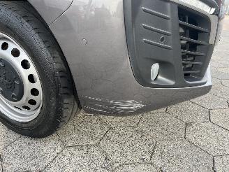 Peugeot Expert 231S 2.0 BlueHDI 120 Premium Pack picture 11