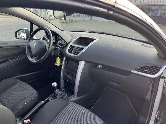 Peugeot 207 CC 1.6-16V T Sport picture 8
