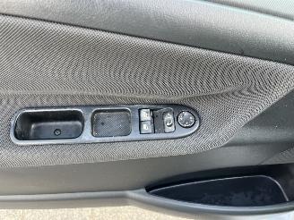 Peugeot 207 CC 1.6-16V T Sport picture 11