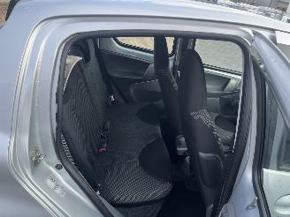 Toyota Aygo 1.0-12V Comfort picture 14