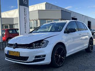 krockskadad bil auto Volkswagen Golf 1.6 TDI Edition BlueMotion 2014/6