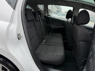 Peugeot 207 SW 1.6 VTi XS picture 12