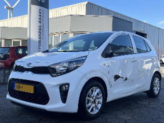 damaged passenger cars Kia Picanto 1.0 CVVT ComfortPlusLine Navigator 2018/3