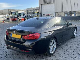 BMW 4-serie Coupé 420i High Executive picture 4
