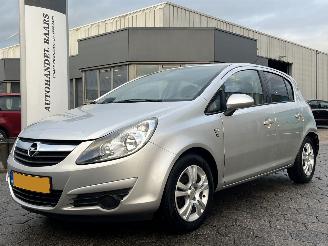 Coche accidentado Opel Corsa 1.4-16V \'111\' Edition 2010/5