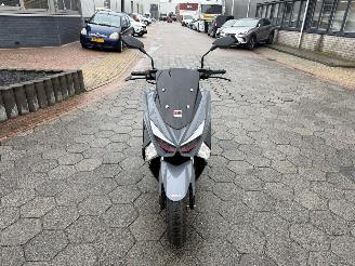 Killerbee  Bromscooter B-Max picture 2