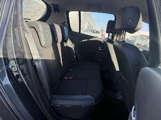 Renault Clio 1.4-16V Exception picture 14