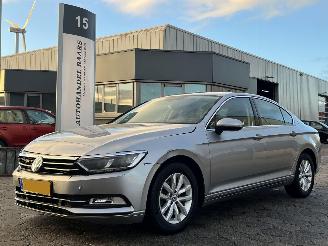 Avarii autoturisme Volkswagen Passat 1.6 TDI Comfortline AUTOMAAT 2017/11