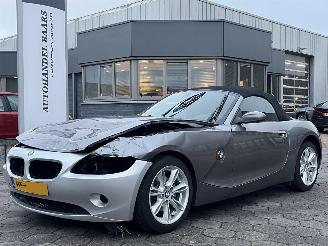 Damaged car BMW Z4 Roadster 2.2i 2004/6