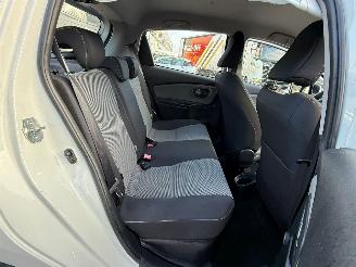 Toyota Yaris 1.5 Hybrid Lease picture 11