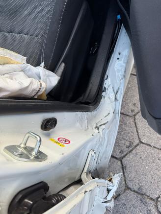 Toyota Yaris 1.5 Hybrid Lease picture 23