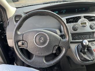 Renault Scenic 1.6-16V Business Line picture 17