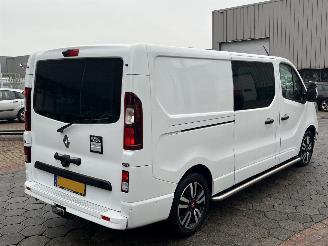 skadebil bedrijf Renault Trafic 2.0 Blue dCi 170 T30 L2H1 Extra AUTOMAAT 2023/8