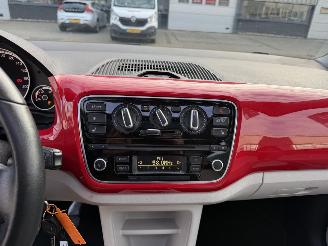 Volkswagen Up! 1.0 move up! BlueMotion picture 21