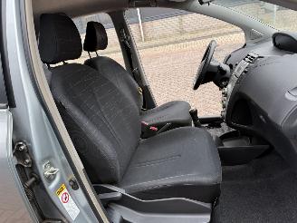 Toyota Yaris 1.0 VVTi Terra picture 15