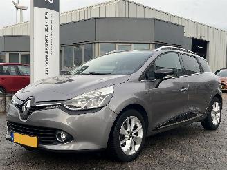 krockskadad bil auto Renault Clio Estate 0.9 TCe Limited 2016/7