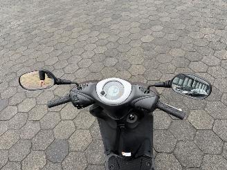 Yamaha  Neo\'s 4 picture 5