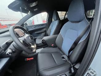 Volvo EX30 Single Motor Plus 51 kWh picture 17
