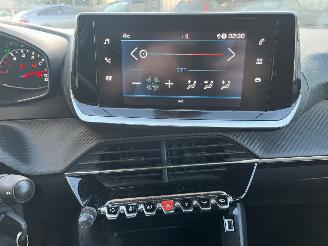 Peugeot 208 1.2 PureTech Active picture 16