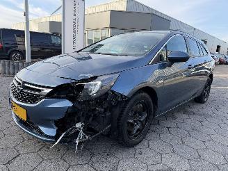 Auto incidentate Opel Astra Sports Tourer 1.6 CDTI Innovation 2016/7