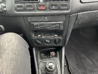 Volkswagen Golf 1.8-5V Highline picture 18