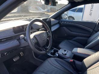 Ford Mustang MACH-E Extended Premium AWD 98 kWh picture 12