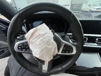 BMW 3-serie 330e High Executive picture 18