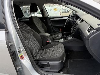Skoda Octavia 1.2 TSI Greentech Ambition Businessline picture 14