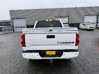 Toyota Tundra 5.7 V8 Double Cab picture 7