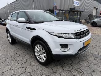 damaged passenger cars Land Rover Range Rover Evoque 2.2 eD4 2WD Pure Business Edition 2015/3