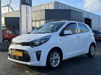 krockskadad bil auto Kia Picanto 1.0 DPi DynamicLine 2022/1