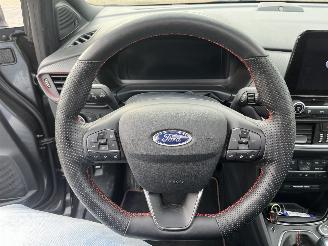 Ford Puma 1.0 EcoBoost Hybrid ST-Line Vignale picture 18