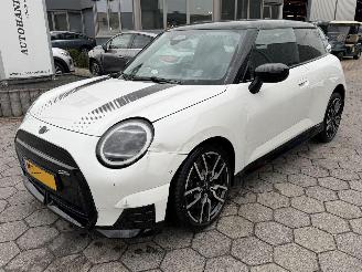 Coche accidentado Mini Cooper SE John Cooper Works M 54.2 kWh 2025/9
